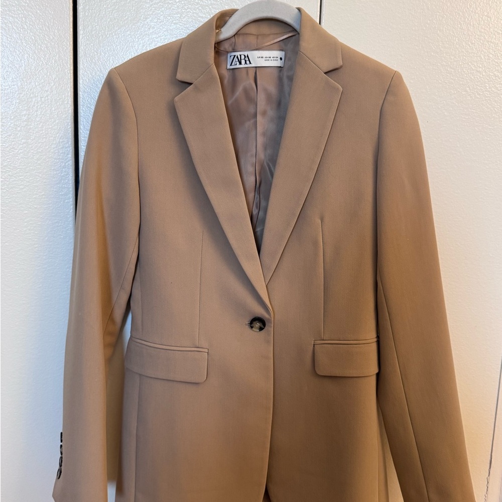 Zara Women's Tan Blazer